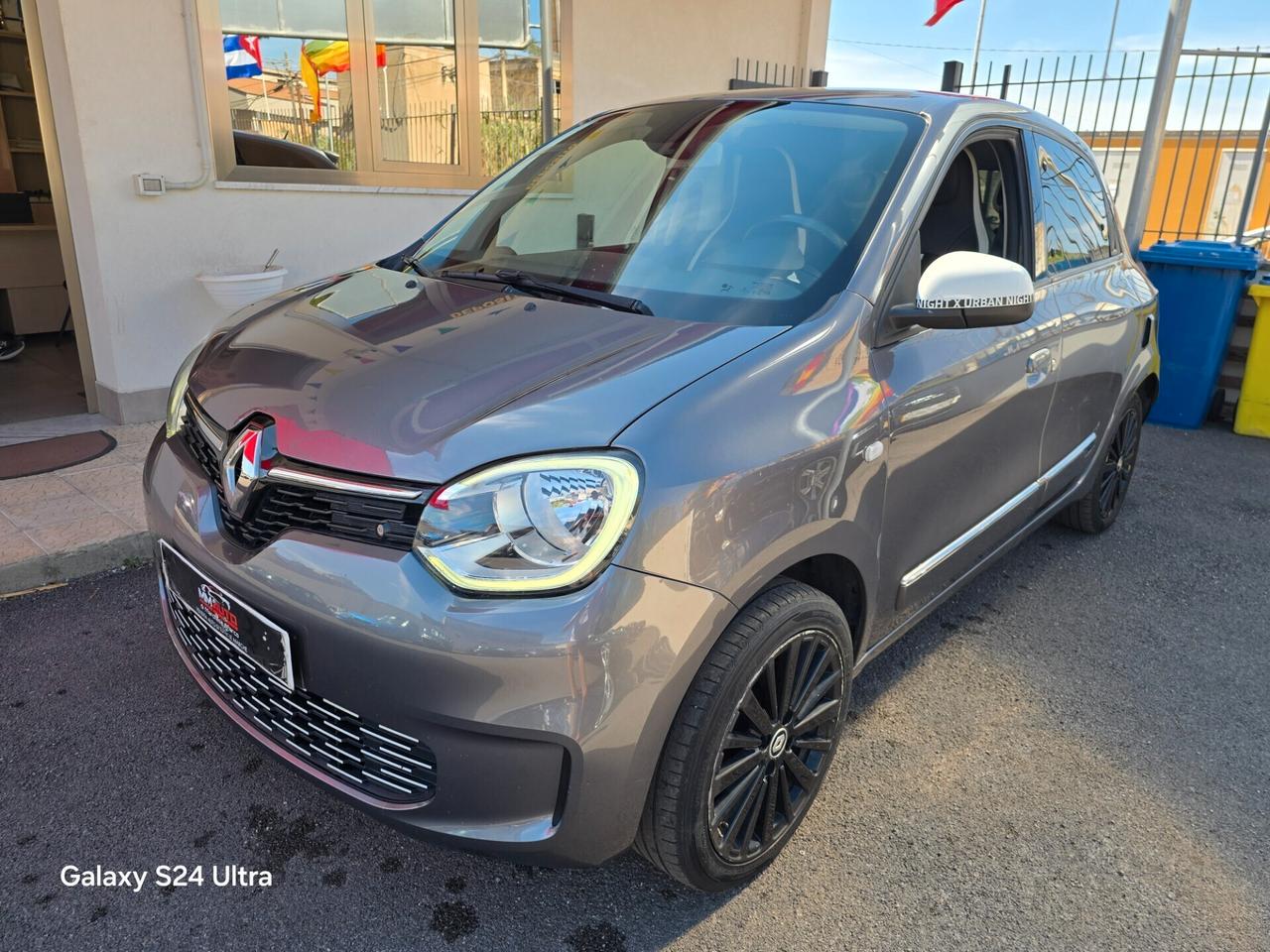 Renault Twingo SCe 65 CV Urban Night