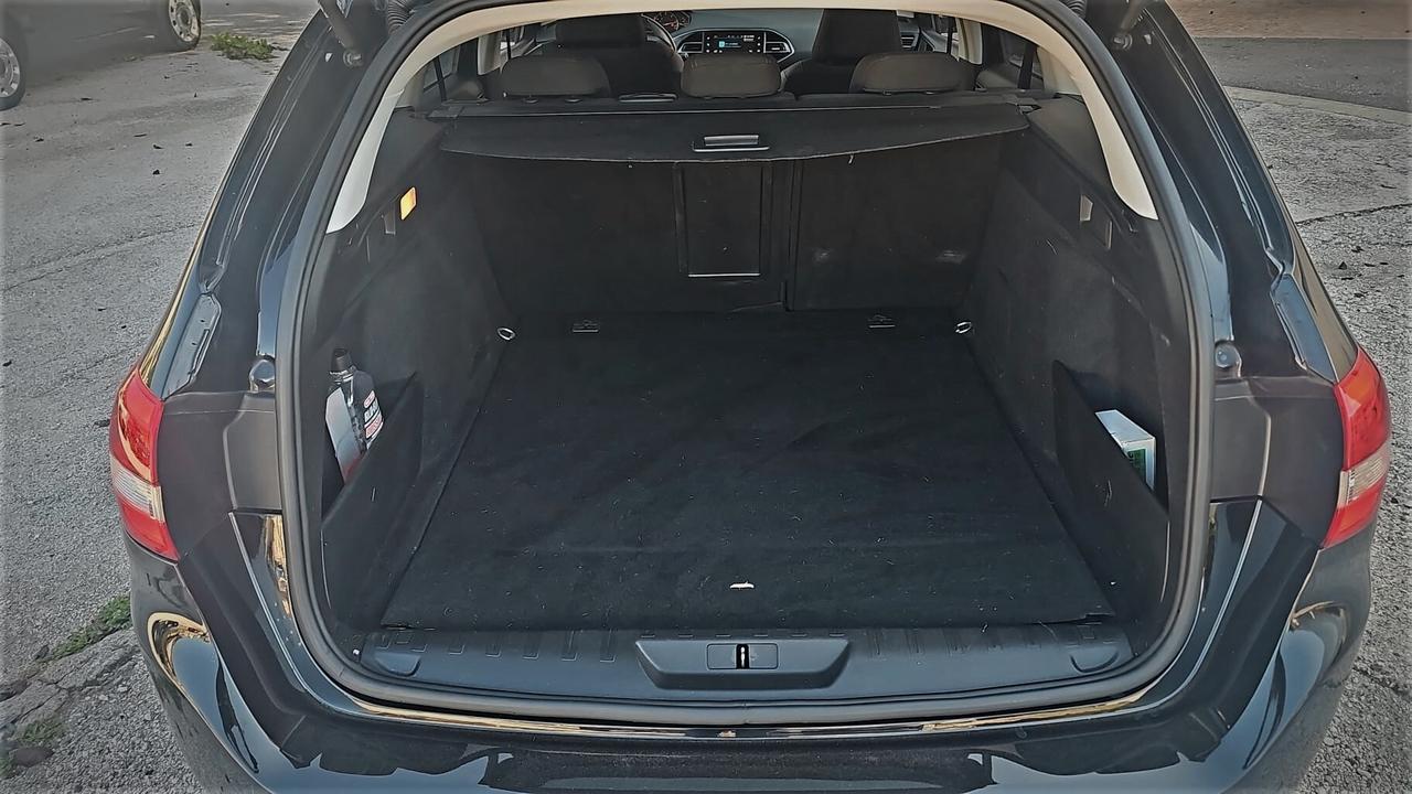 Peugeot 308 BlueHDi 130 S&S EAT8 SW Allure Pack
