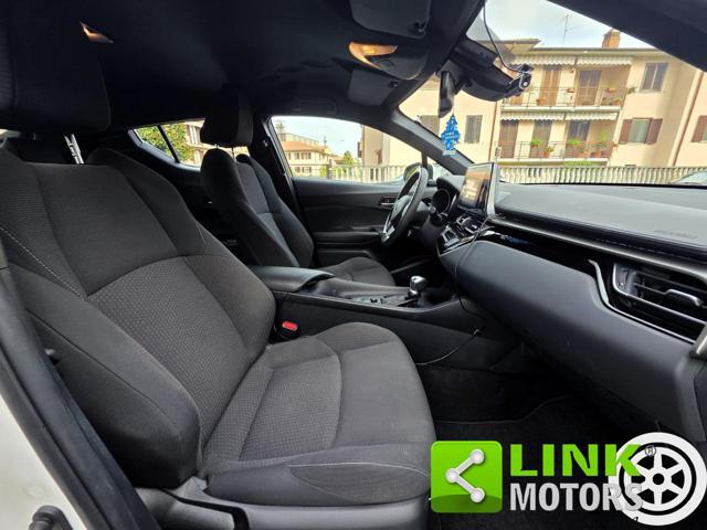 TOYOTA C-HR 1.8h Business 2wd e-cvt