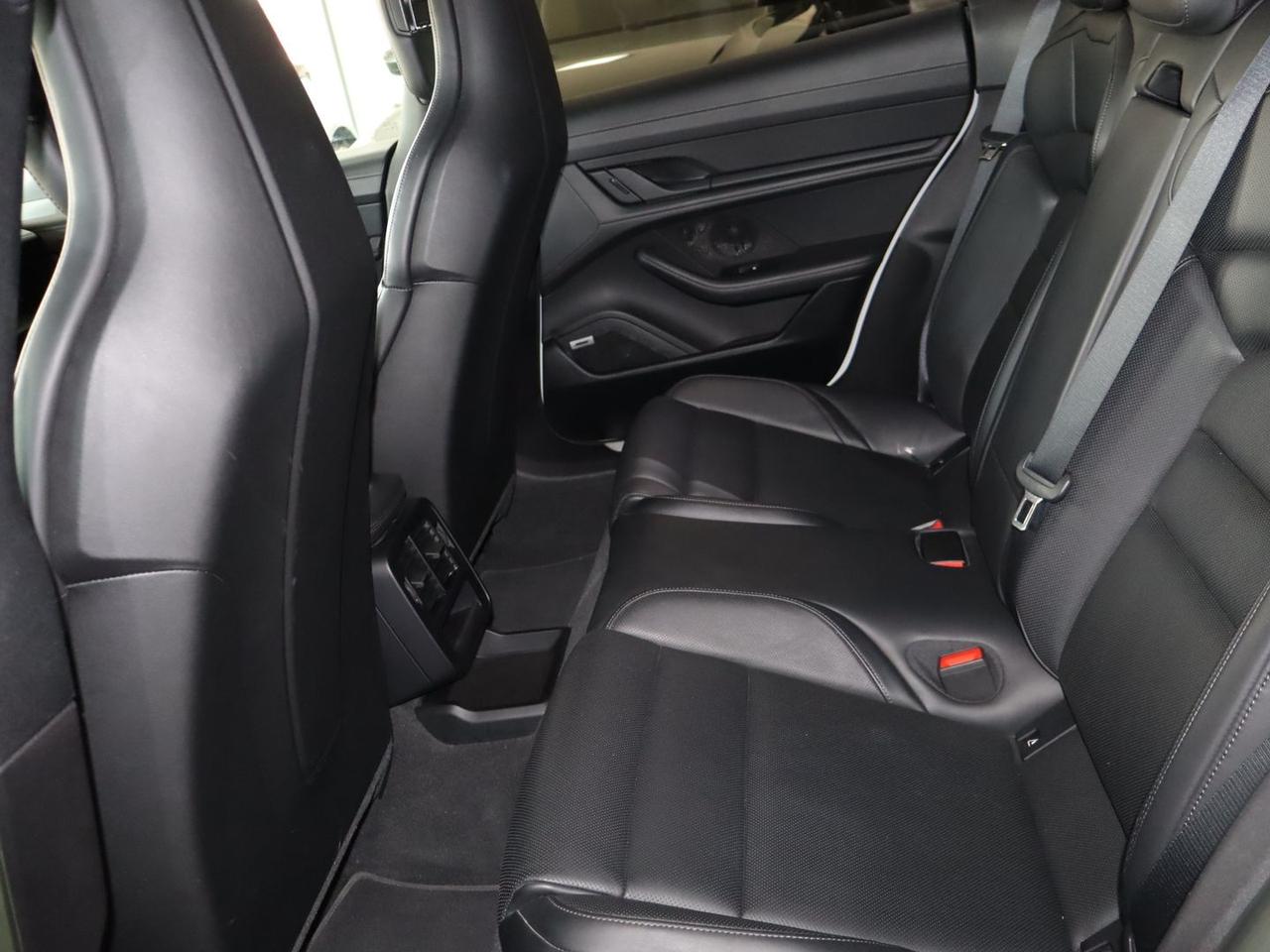 Porsche Taycan 4S Performance Plus #11847