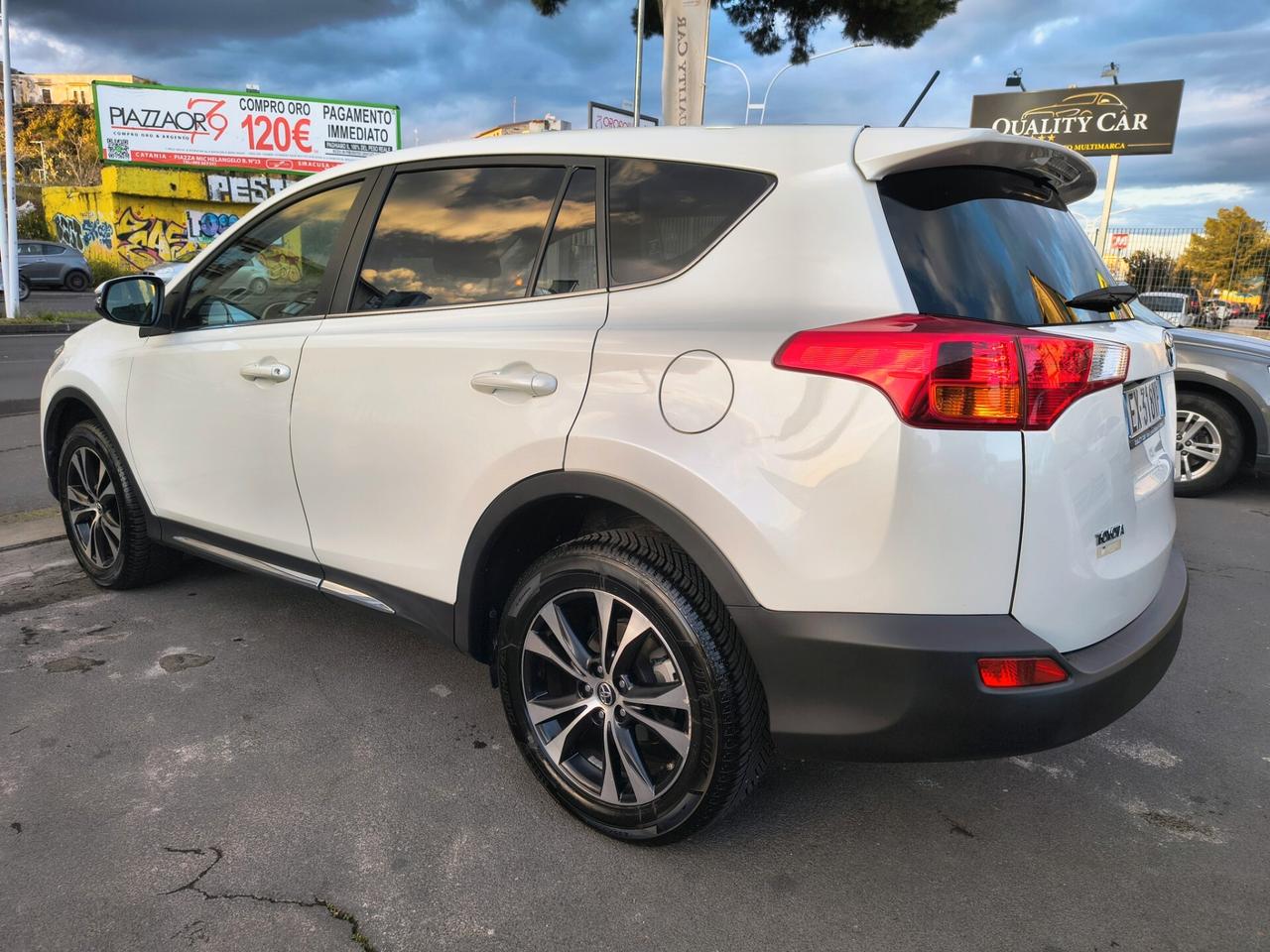 TOYOTA RAV4 2.2 DIESEL LOUNGE UNICOPROPRIETARIO 2014