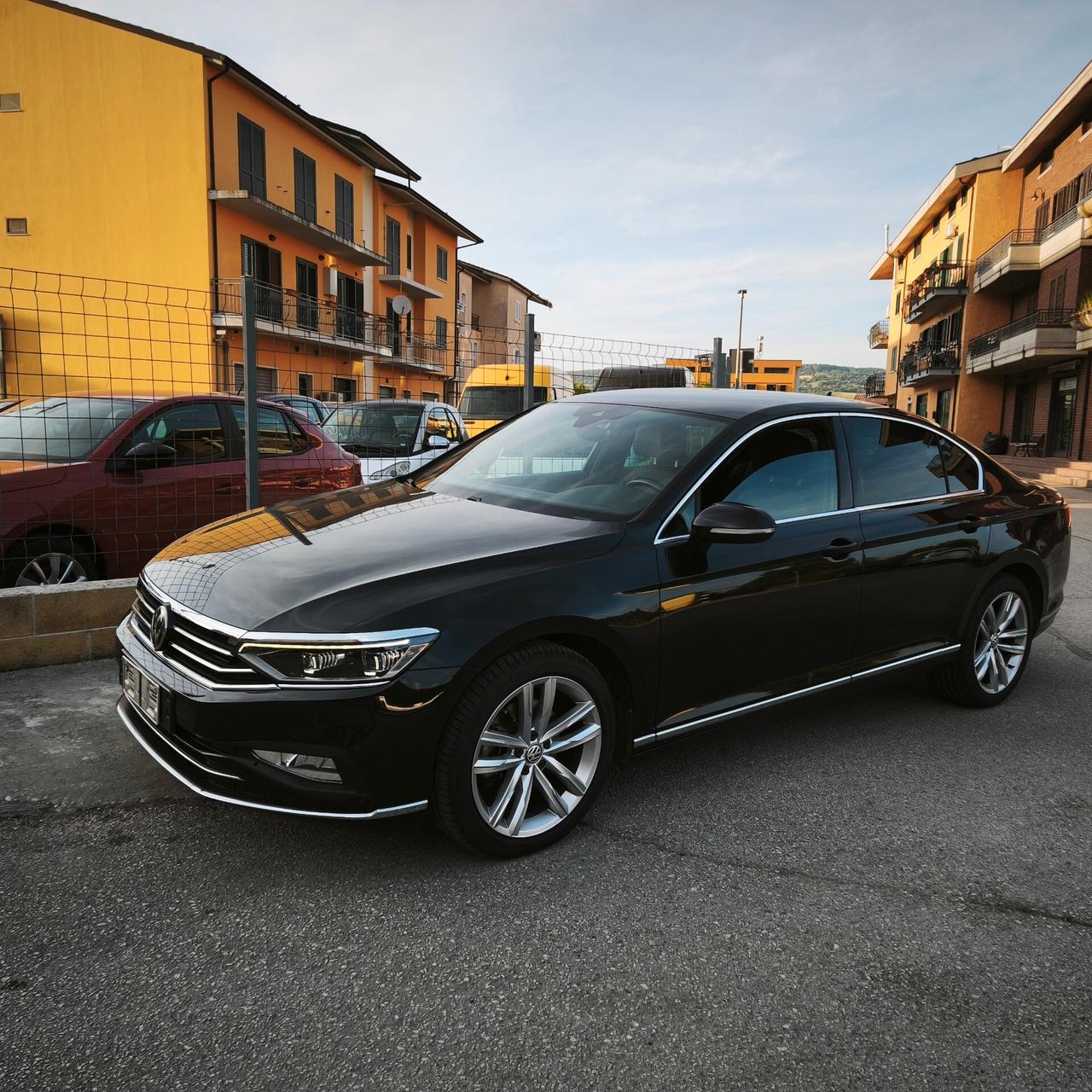 Volkswagen Passat 2.0 TDI SCR EVO DSG Business