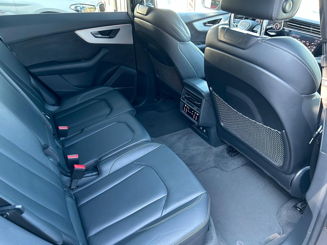 Audi Q8 50TDI 286CV Mhev quattro Tiptronic S-Line - PANORAMA