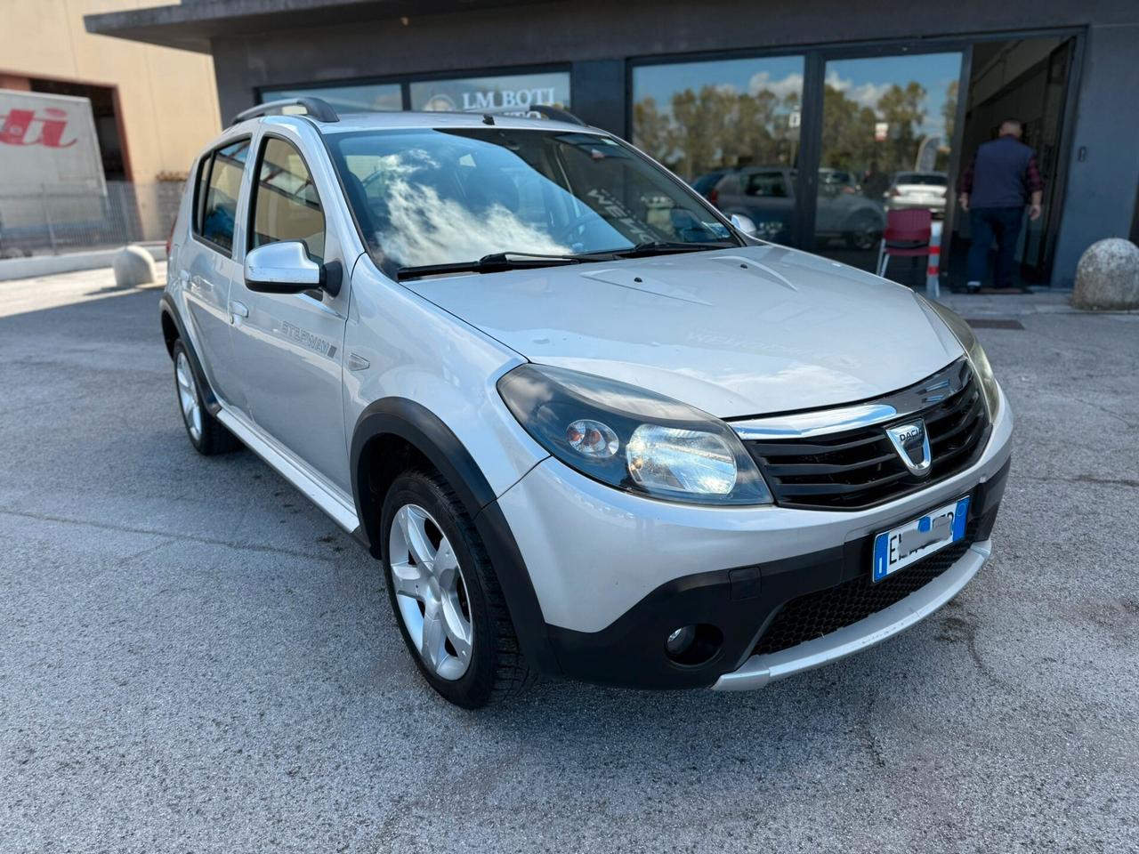 Dacia Sandero Stepway 1.6 GPL 2013 12 MESI DI GARANZIA