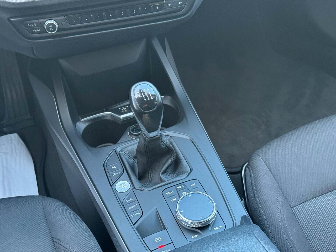 Bmw 116 116d 5p. Business Advantage