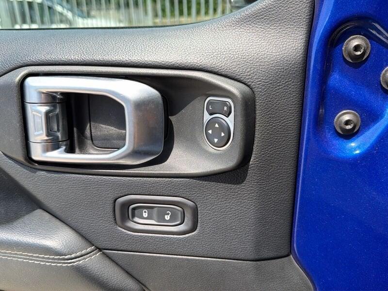 Jeep Wrangler Unlimited Unlimited 2.2 mjt II Sahara auto