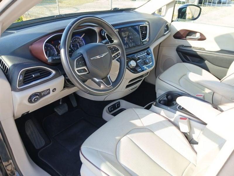 Chrysler Pacifica 3.6L V6 Limited 7 posti