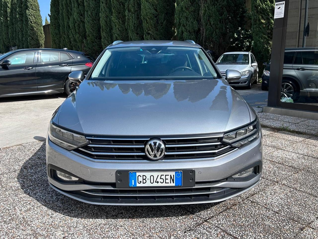 Volkswagen Passat Variant 1.6 TDI SCR DSG Business BMT