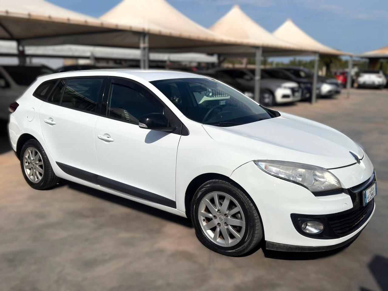 Renault Mégane 1.5 dCi 110CV CAMBIO AUTOMATICO