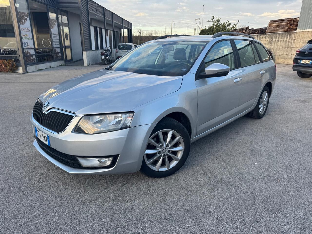 Skoda Octavia 1.6 TDI CR 105 CV Wagon Elegance