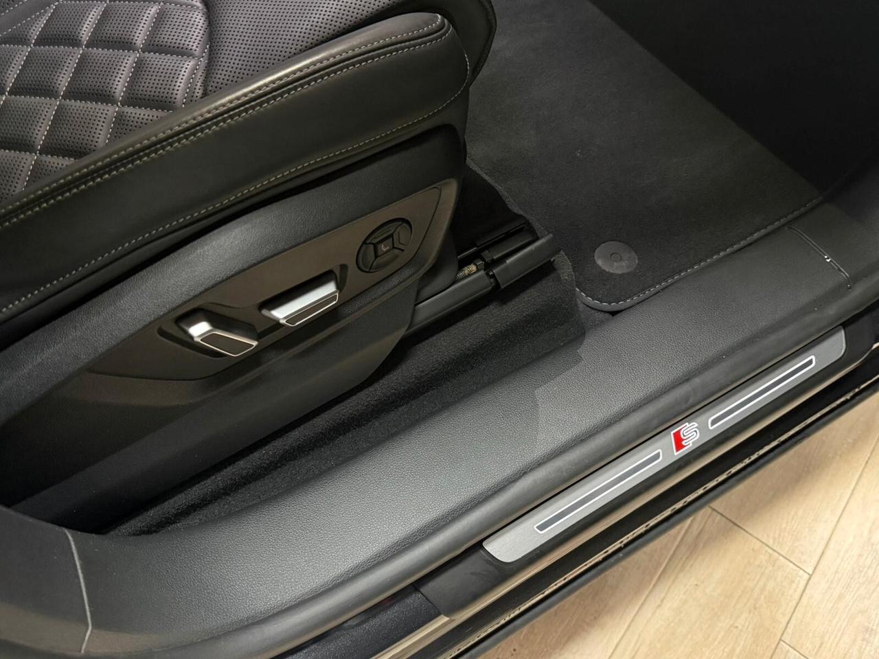 Audi Q8 SUV 50 TDI 286 CV quattro tiptronic S line edition