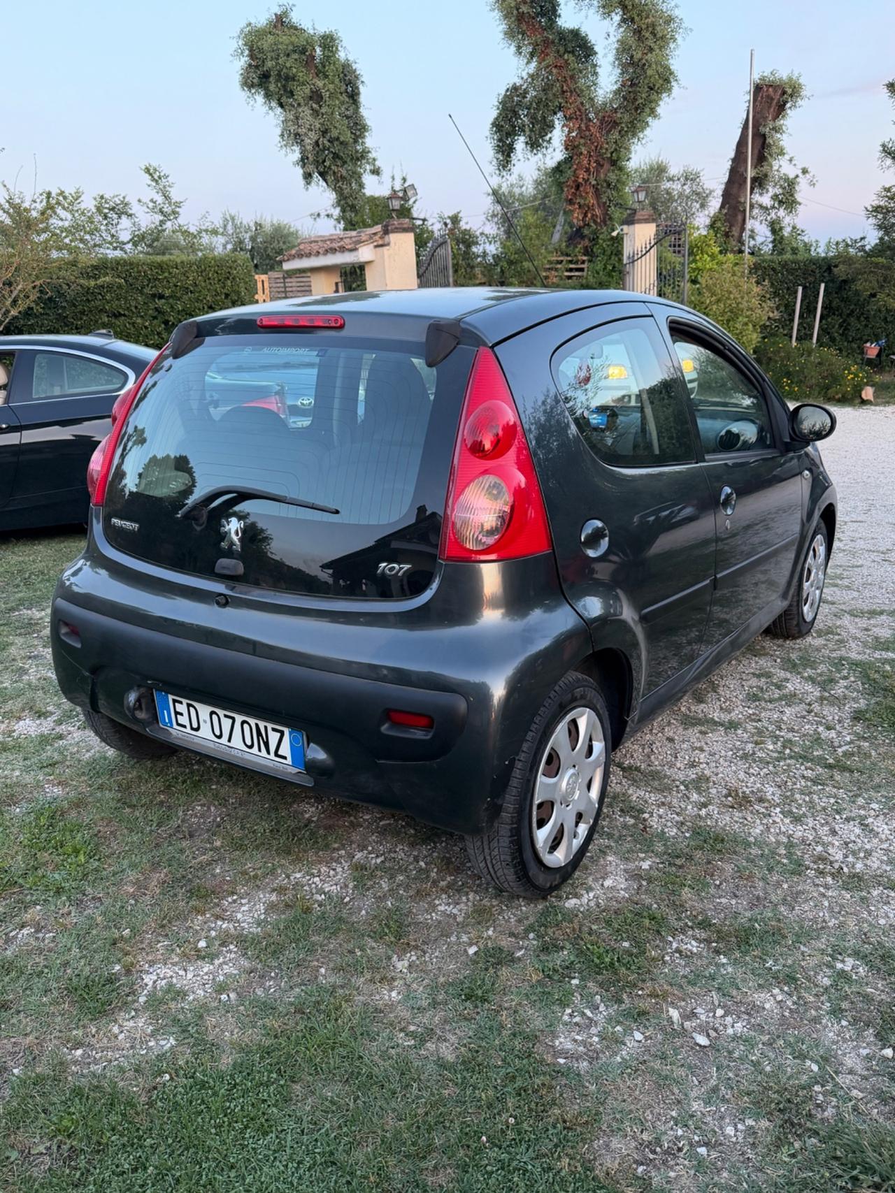 Peugeot 107 1.0 68CV 5p. Plaisir