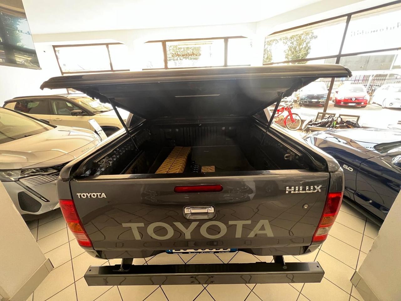 Toyota Hilux 3.0 D-4D aut.4WD 4p. DC Stylex