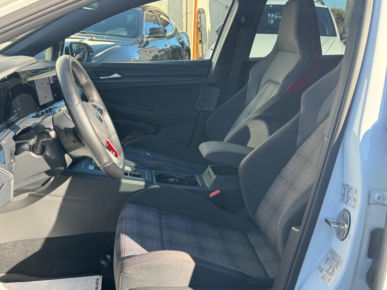 Volkswagen Golf GTI 2.0 TSI DSG