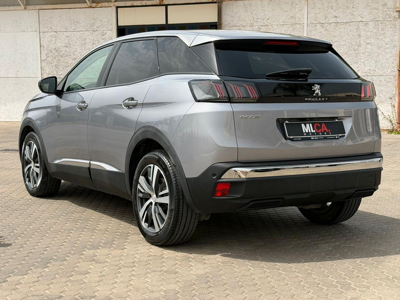 Peugeot 3008 BlueHDi 130 S&S EAT8 Allure