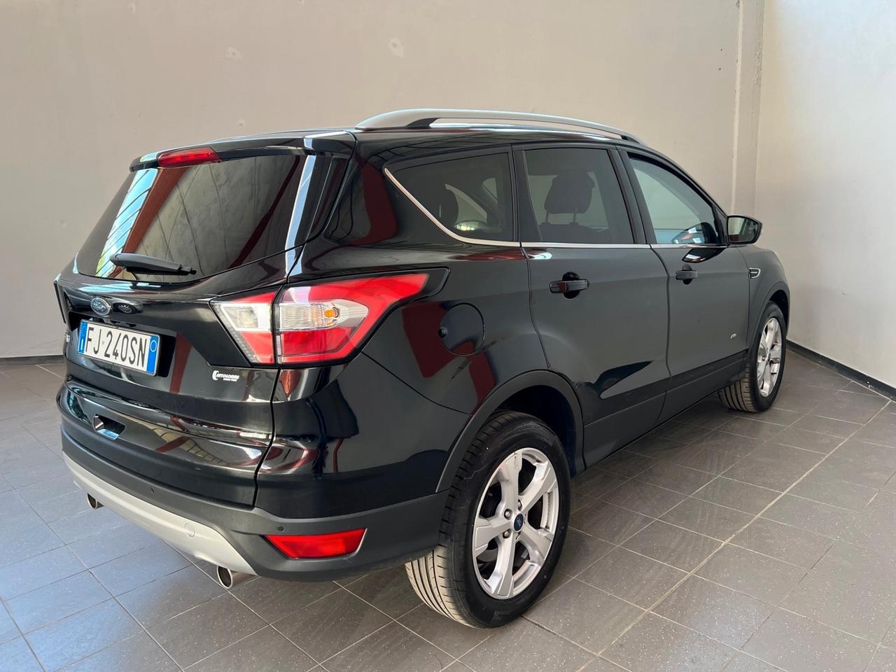 Ford Kuga 2.0 TDCI 150 CV S&S 4WD Titanium