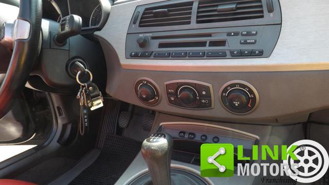 BMW Z4 ( E85 ) 2.2i roadster con interni in pelle rossa