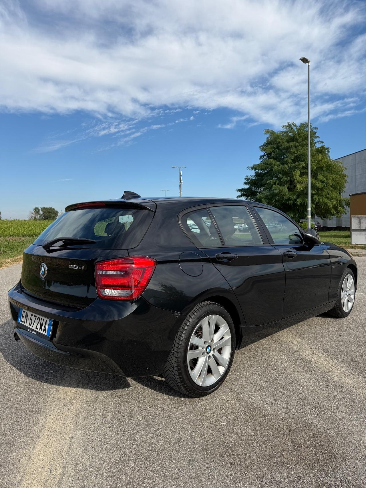 Bmw 118 118d 5p. Msport