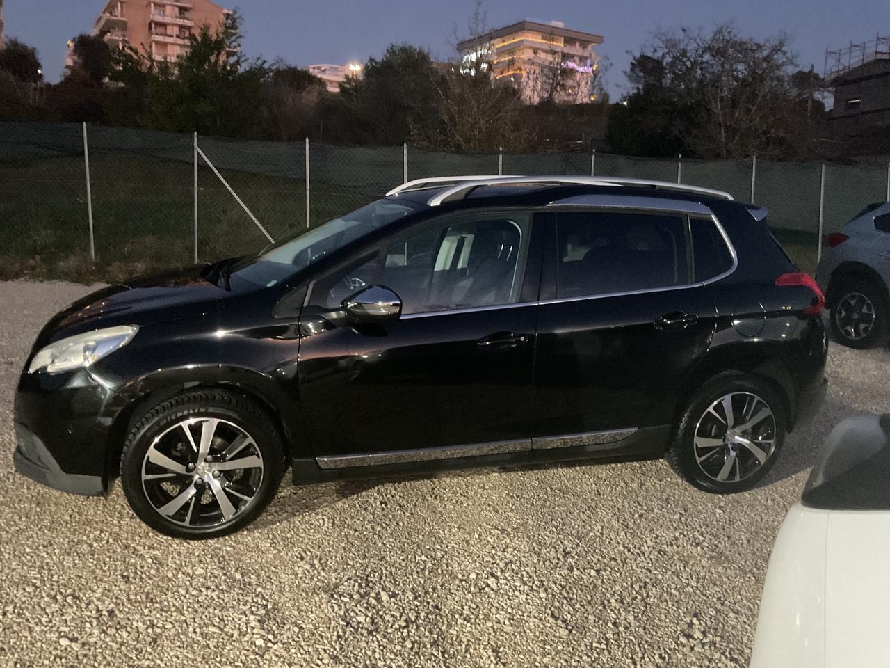 Peugeot 2008 BlueHDi 100 Allure
