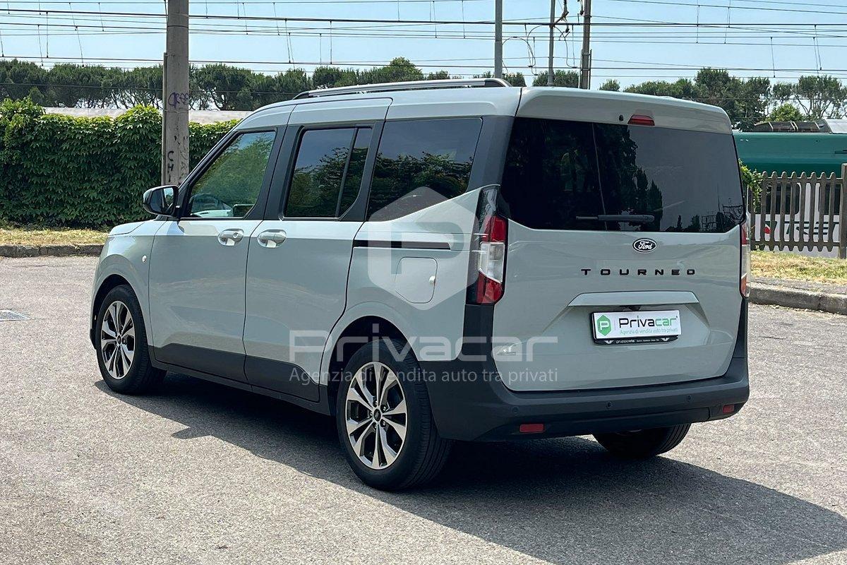 FORD Tourneo Courier 1.0 EcoBoost Titanium