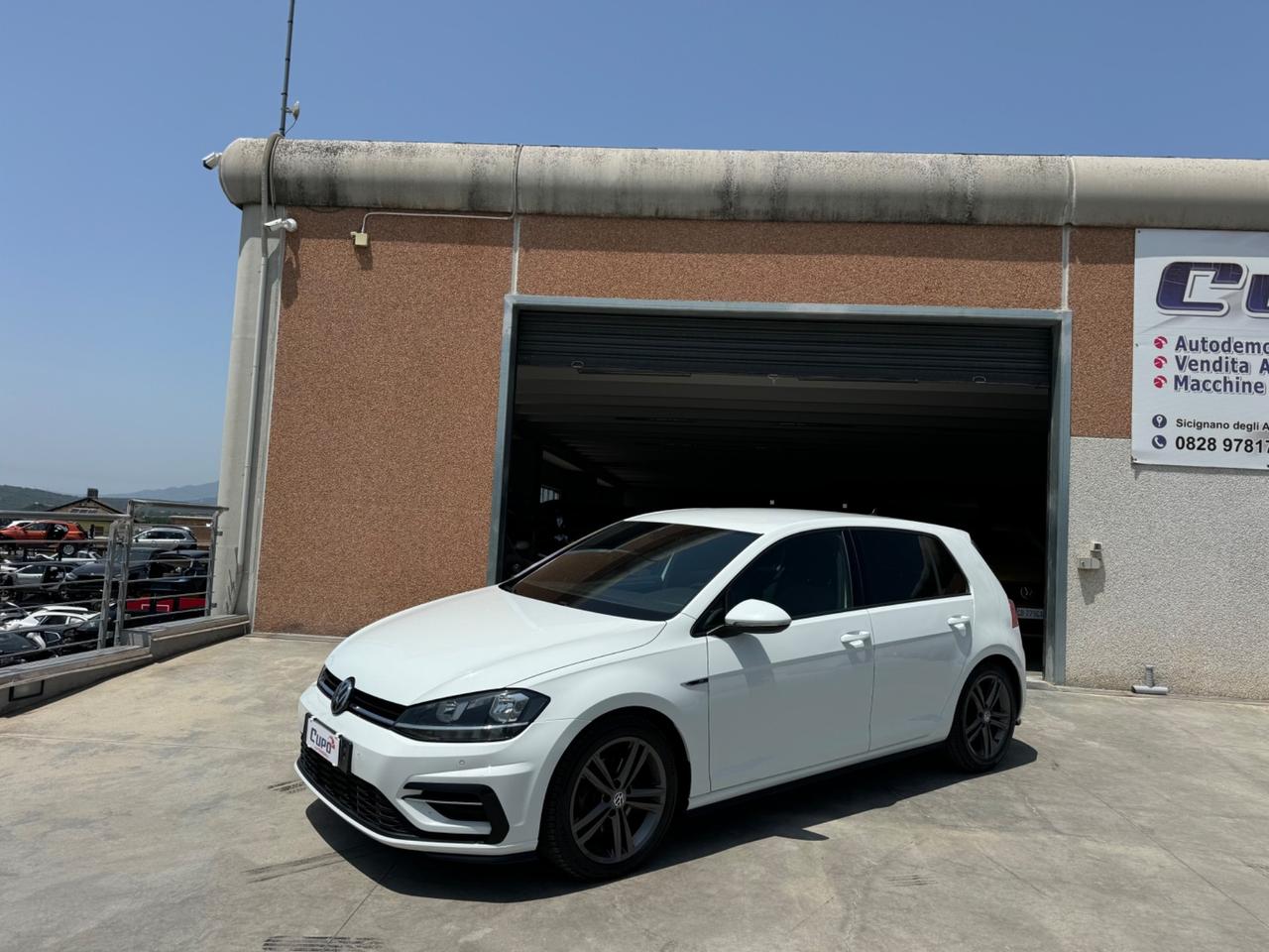 Volkswagen Golf 2.0 TDI 150cv DSG 5p. R-Line