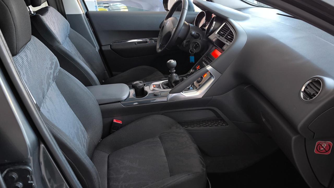 Peugeot 3008 1.6 HDi 110CV Premium