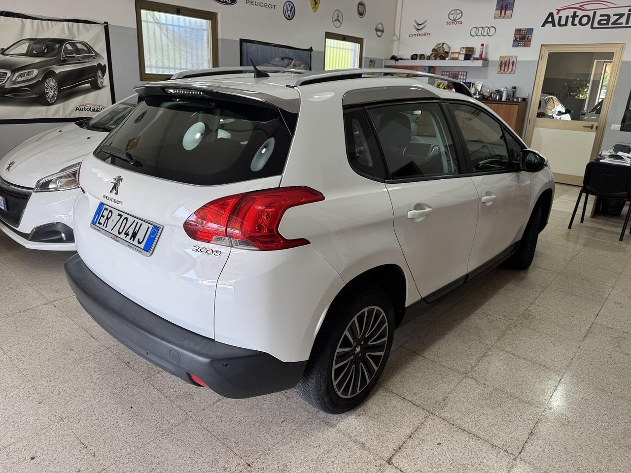 PEUGEOT 2008 1.2 cc. 82 cv. Navigatore