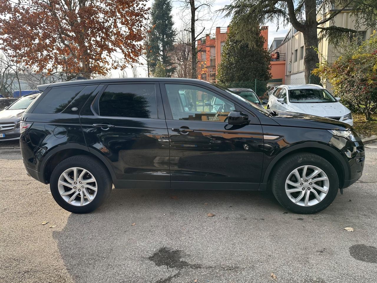 Land Rover Discovery Sport Discovery Sport 2.0 TD4 150 CV HSE Luxury DISTRIBUZIONE NUOVA