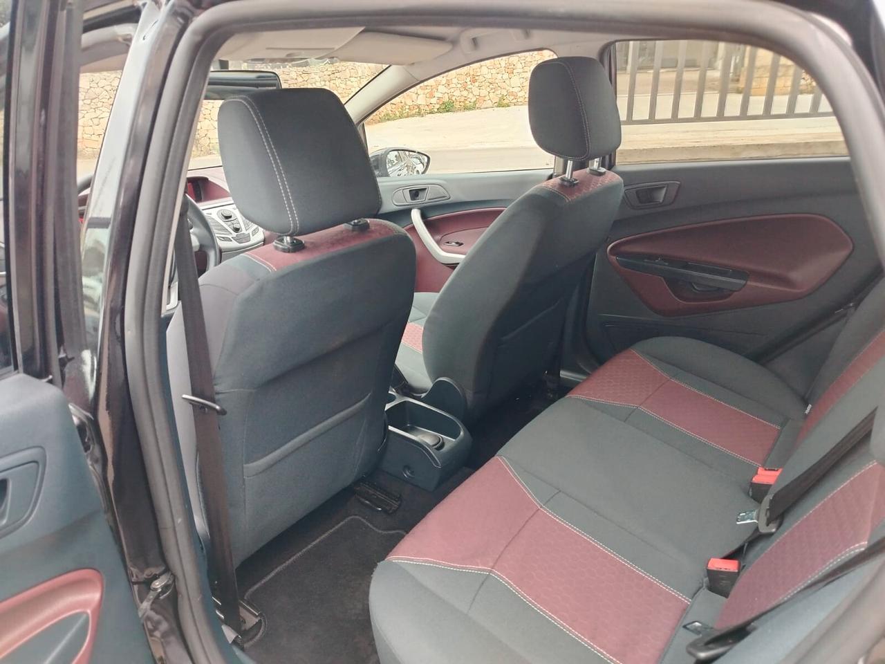 Ford Fiesta 5p 1.2 Titanium 82cv