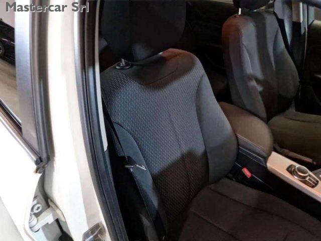 BMW 116 Serie 1 116d Advantage 5p auto - GA814GK