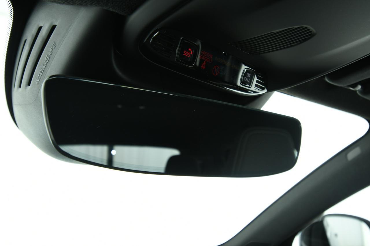 VOLVO XC40 N1 T4 recharge plug-in hybrid Core auto PREZZO+IVA+CAMERA