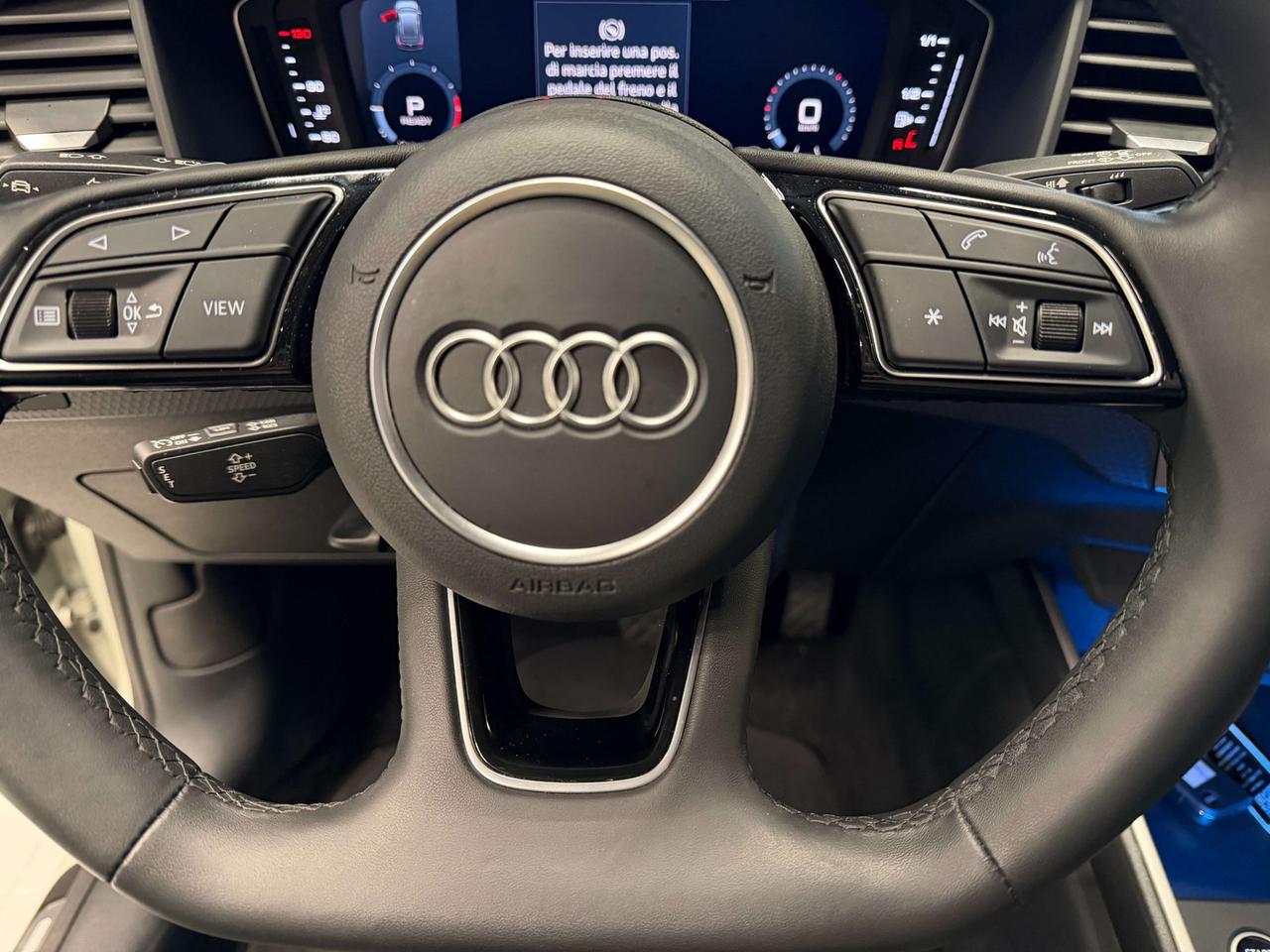 Audi A1 A1 Sportback 30 1.0 tfsi Identity Black 116cv s-tronic