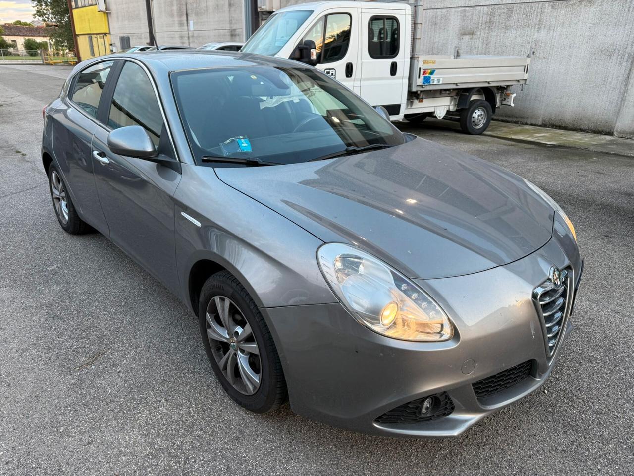 Alfa Romeo Giulietta 1.6 JTDm-2 105 CV Exclusive