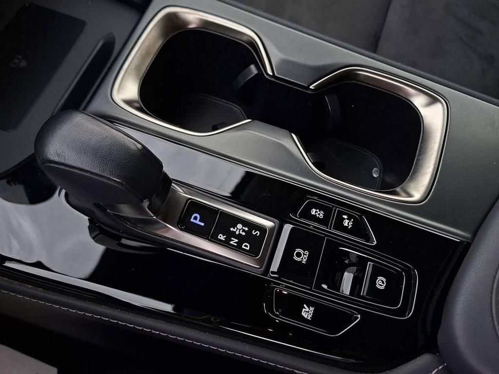 Lexus NX 2.5 Hybrid Premium 4WD e-CVT