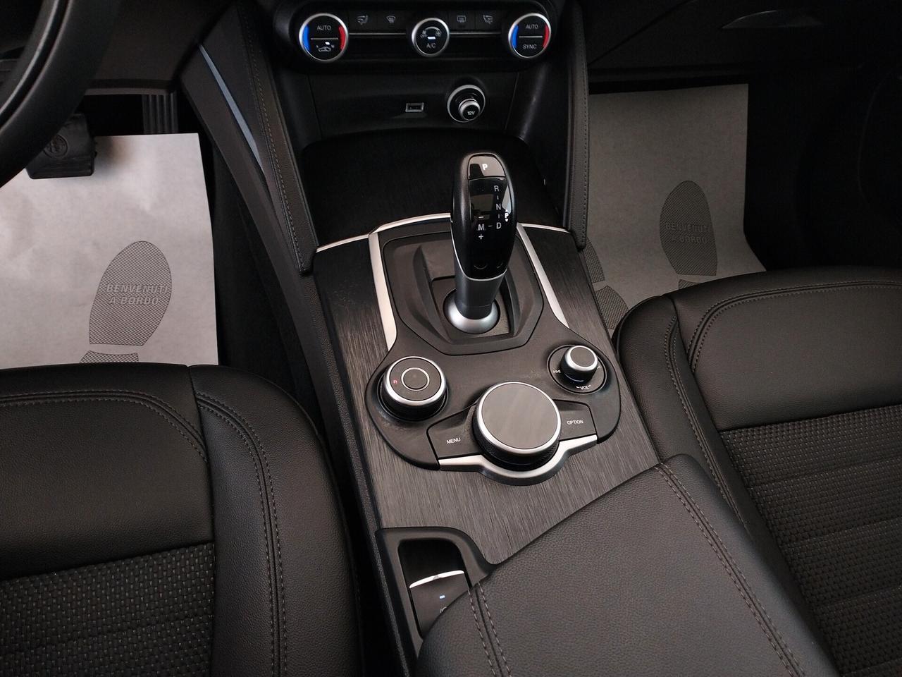 ALFA ROMEO STELVIO 2.2 t Executive Q4 190cv auto my19 - TETTO PANORAMICO - IVA ESPOSTA