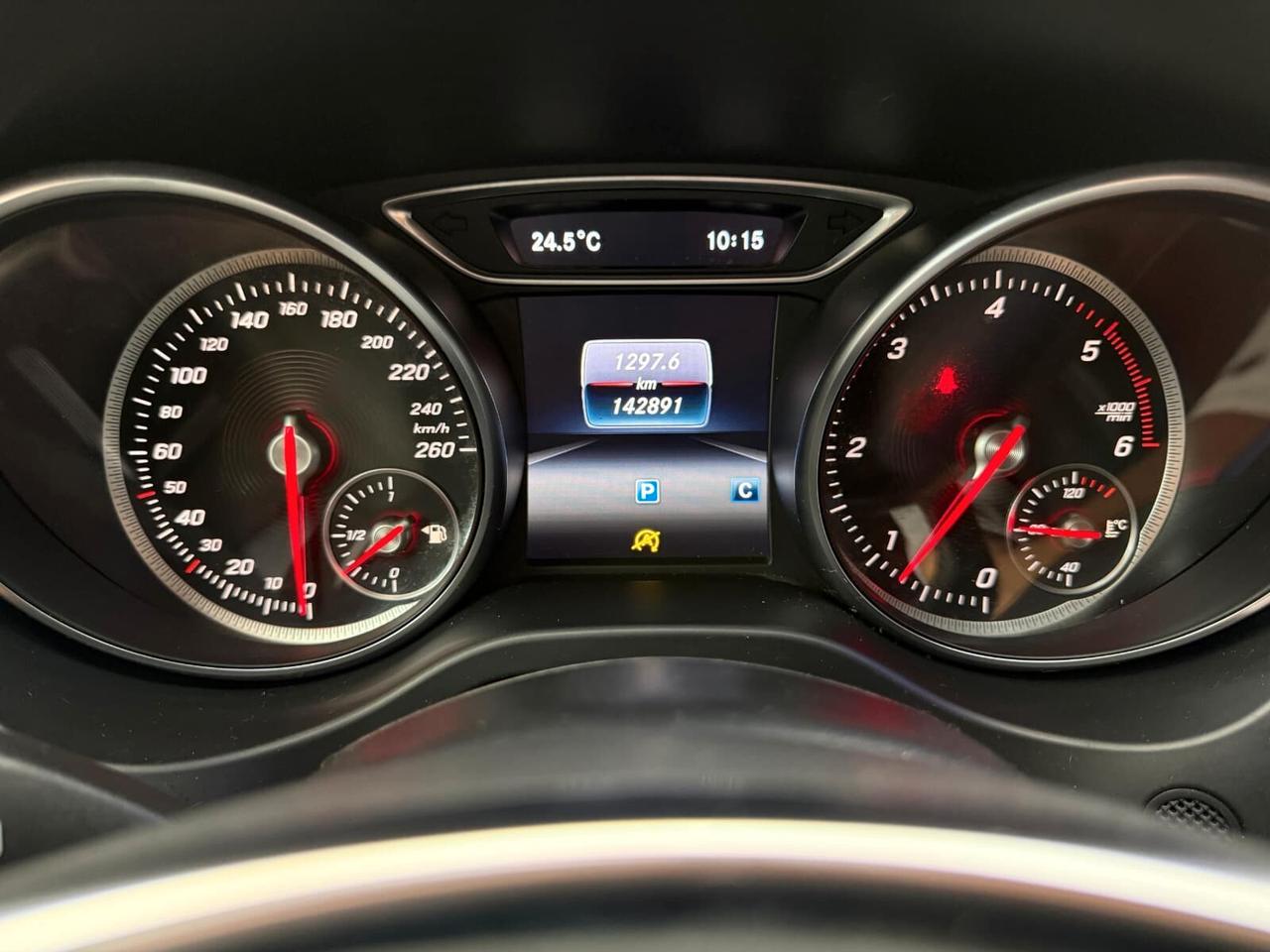 Mercedes-benz CLA 200 d Premium AMG