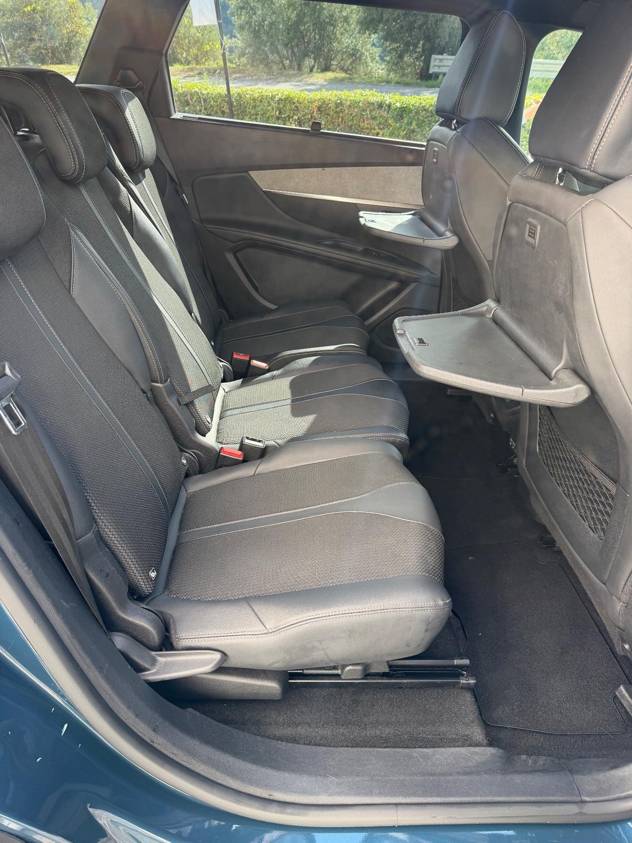 Peugeot 5008 1.5 130cv EAT8 7 POSTI GT-LINE