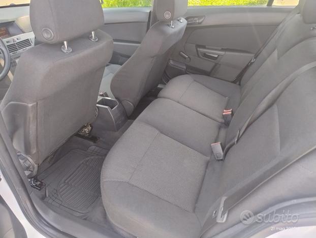 OPEL Astra 1.7 CDTI SW Enjoy - Ok neopat. - 1 pr