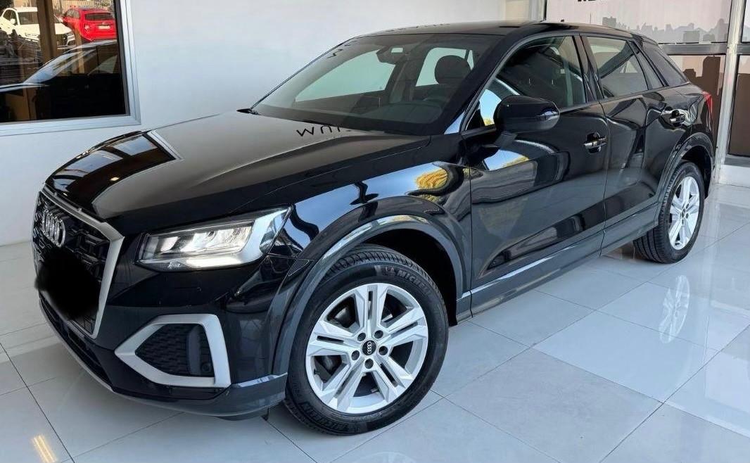 Audi Q2 30 TFSI Identity Black