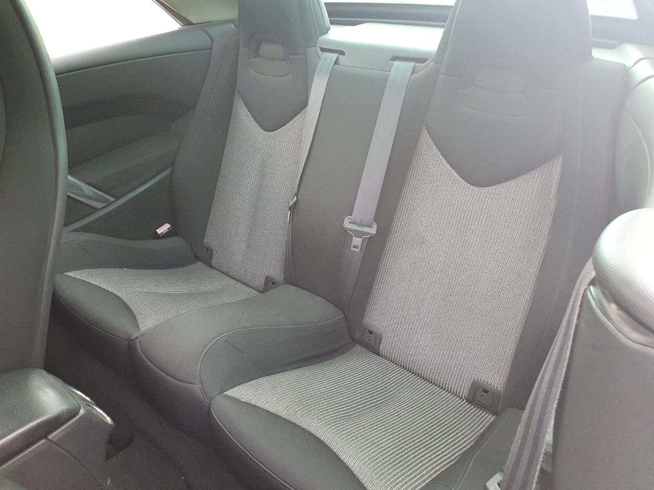 Peugeot 308 2.0 HDi 140CV CC Féline