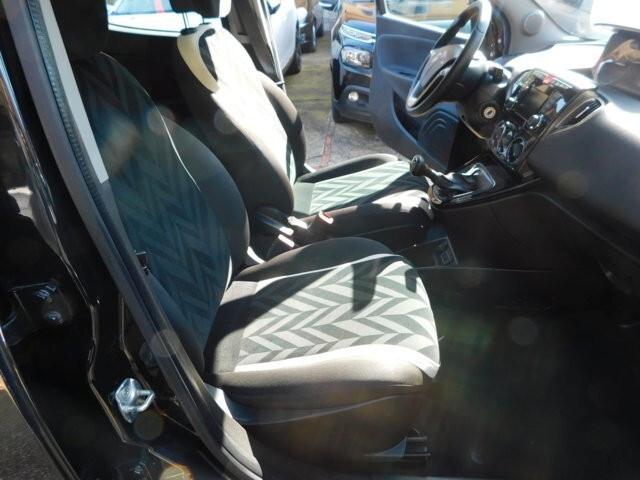 Lancia Ypsilon 1.3 MJT 16V 95 CV 5 porte S&S Platinum