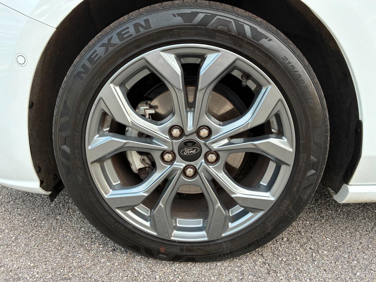 Ford Focus 1.0 Hybrid 125 CV Powershift ST-LINE