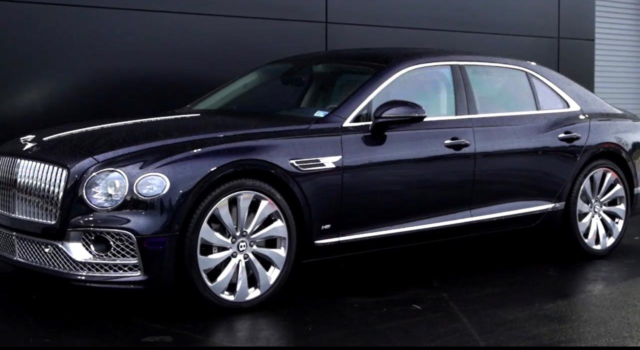 Bentley Flying Spur V8 - 549 CV