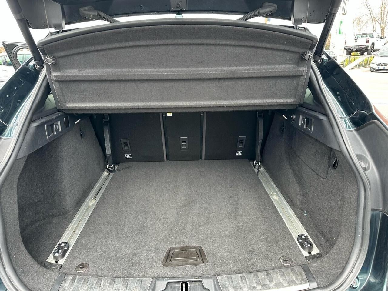 Jaguar F-Pace 2.0 D 180 CV AWD aut. R-Sport perfetta !!! Performante e parsimoniosa