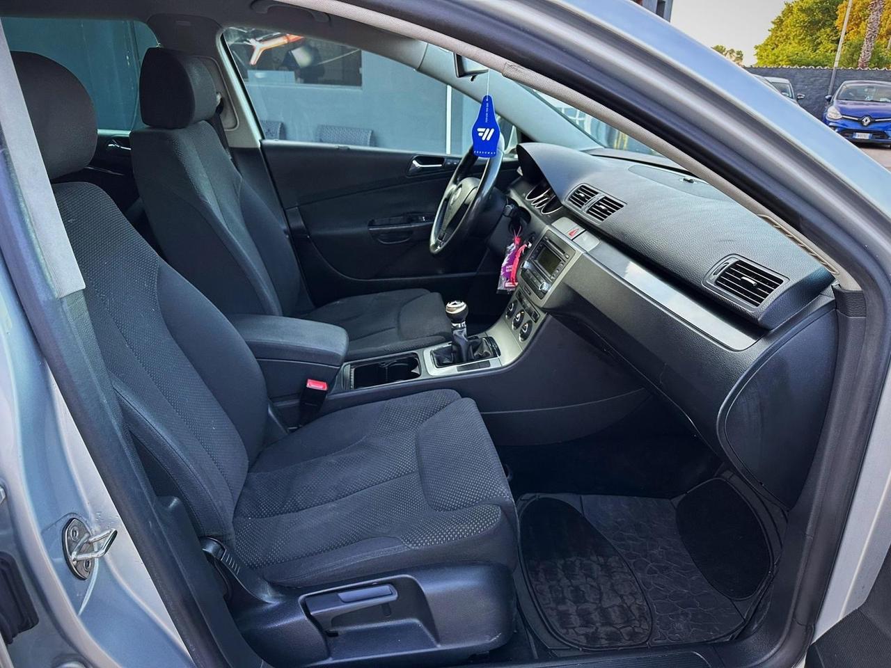 Volkswagen Passat 1.9 TDI/105CV Var. Comfortline