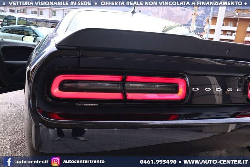 Dodge Challenger 3.6 V6 AT8 SXT *EUROPEA