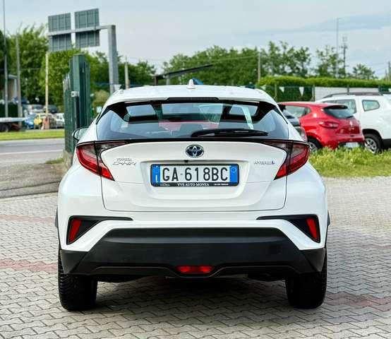 Toyota C-HR 1.8h Business e-cvt