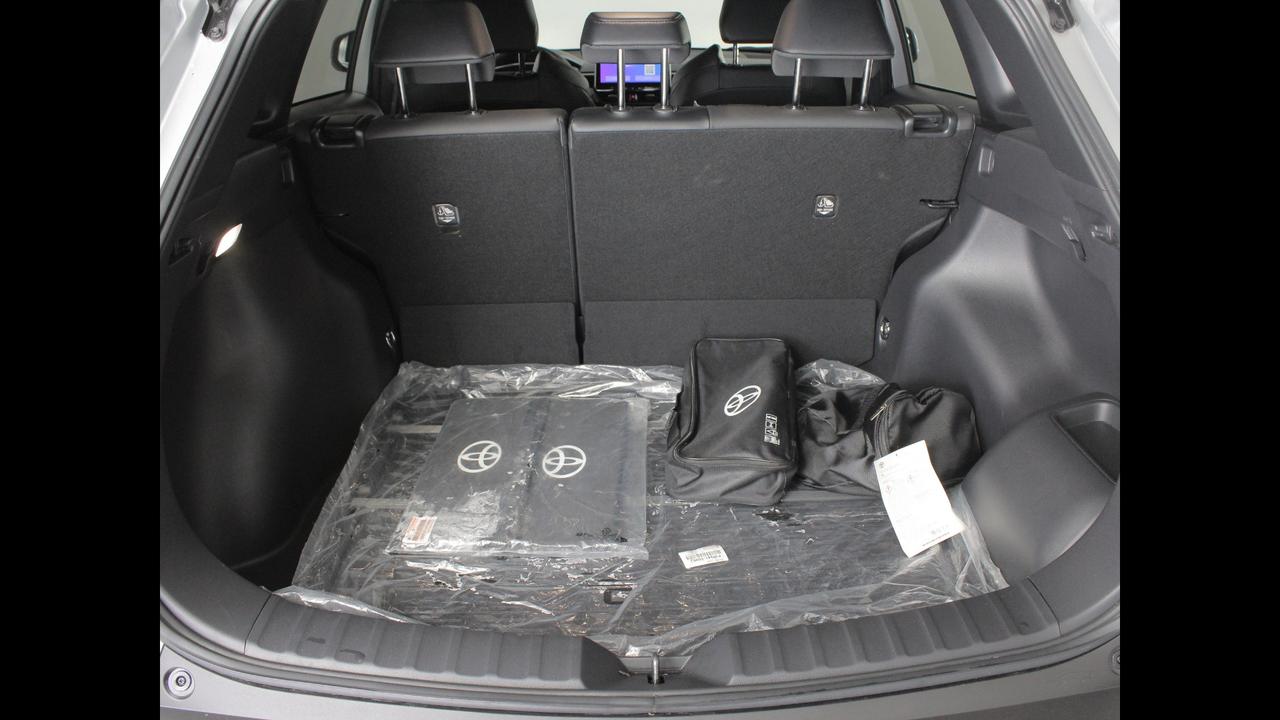 TOYOTA Corolla Cross - Corolla Cross 2.0h Lounge fwd 197cv e-cvt