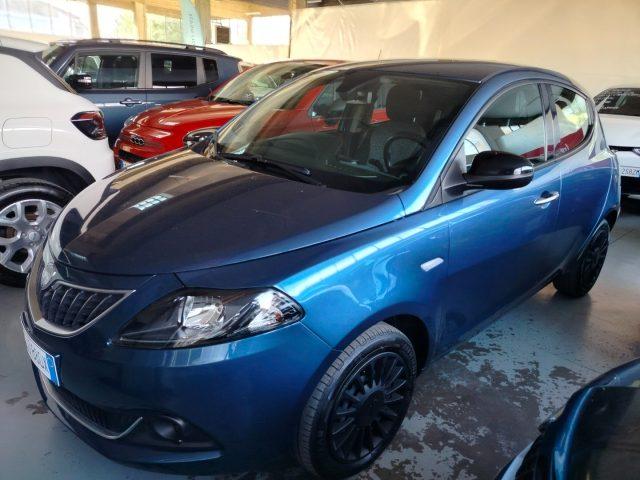 LANCIA Ypsilon 1.0 FireFly 5 porte S&S Hybrid Ecochic Silver
