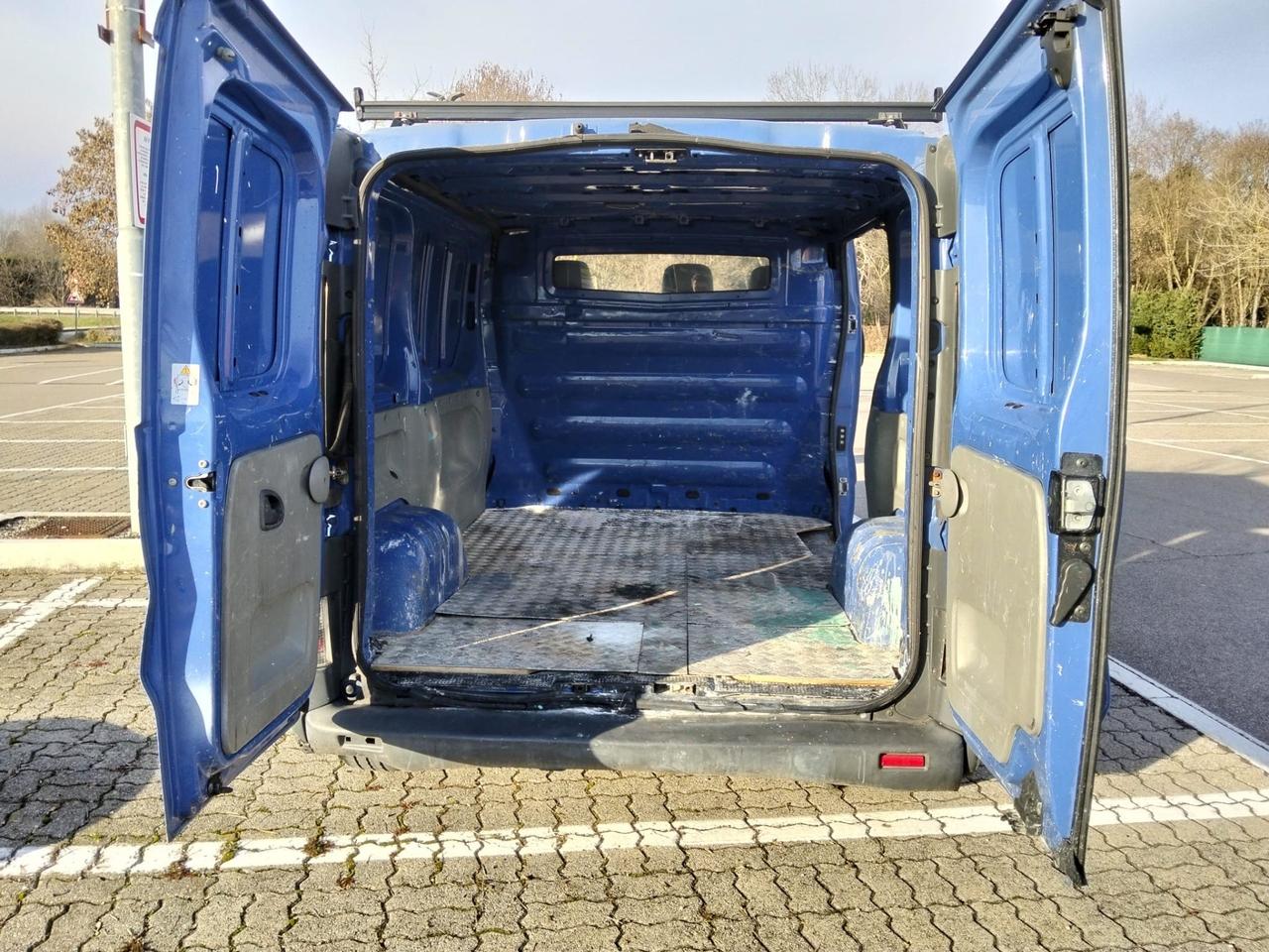 Renault Trafic T27 1.9 dCi/100CV PC-TN 3Posti